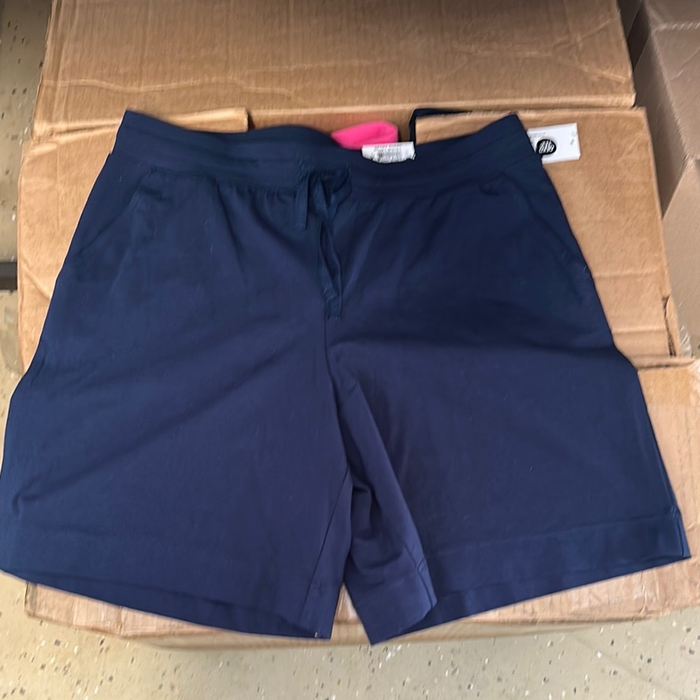 NWT Karen Scott sport shorts